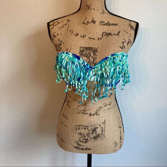 Xhilaration underwire bathing suit top - Picture 4 of 12